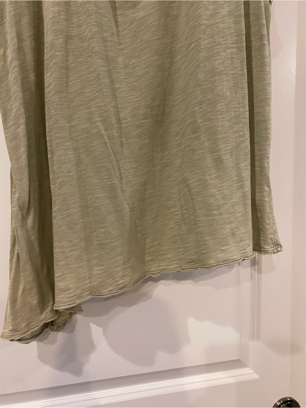 We the free light Olive Green Short Sleeve top - Picture 4 of 9